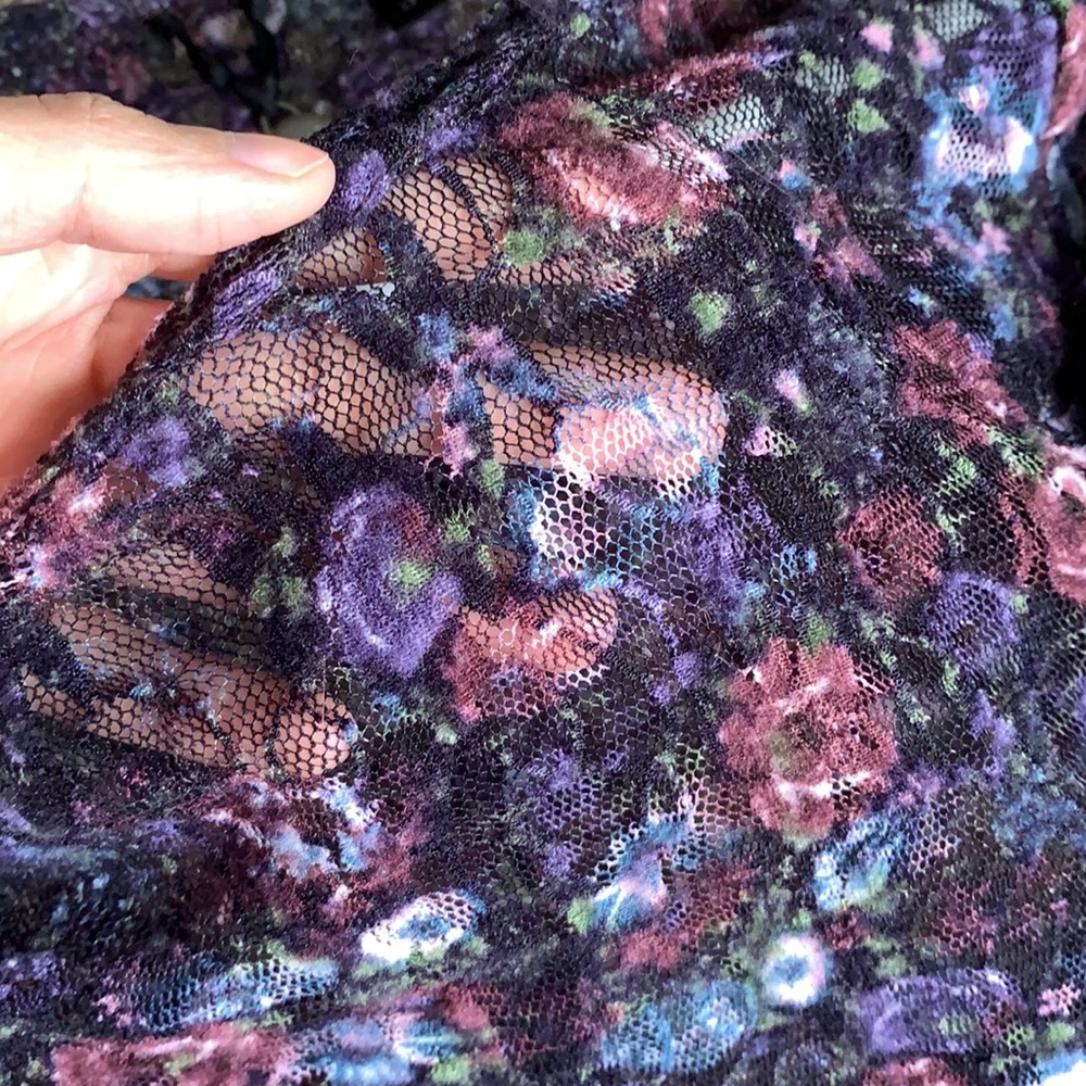 Sheer/Lace Top - Picture 4 of 4